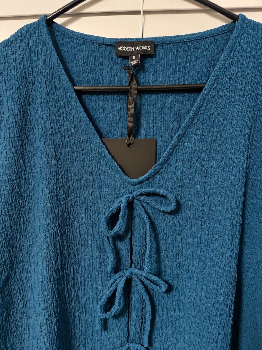 Modern Works Teal Textured Bow Front Long Sleeve Top – Size Small - Picture 6 of 11